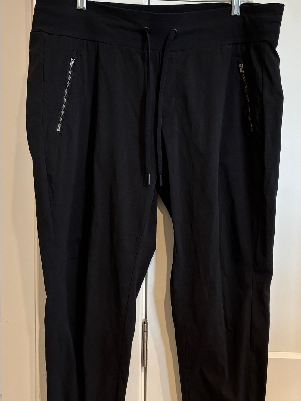 Athleta Trekkie North High-Rise Jogger Pants. Size 16 - Picture 4 of 11